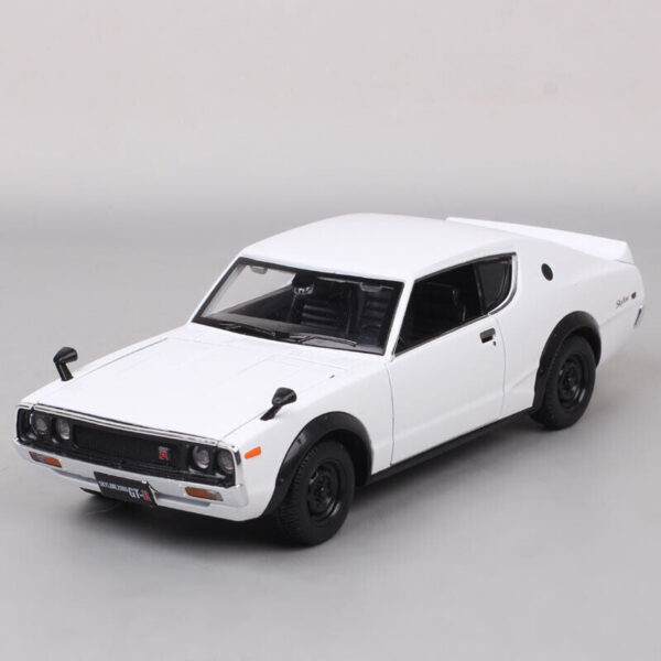 1:24 Nissan GTR 2000 - Maisto - Image 2