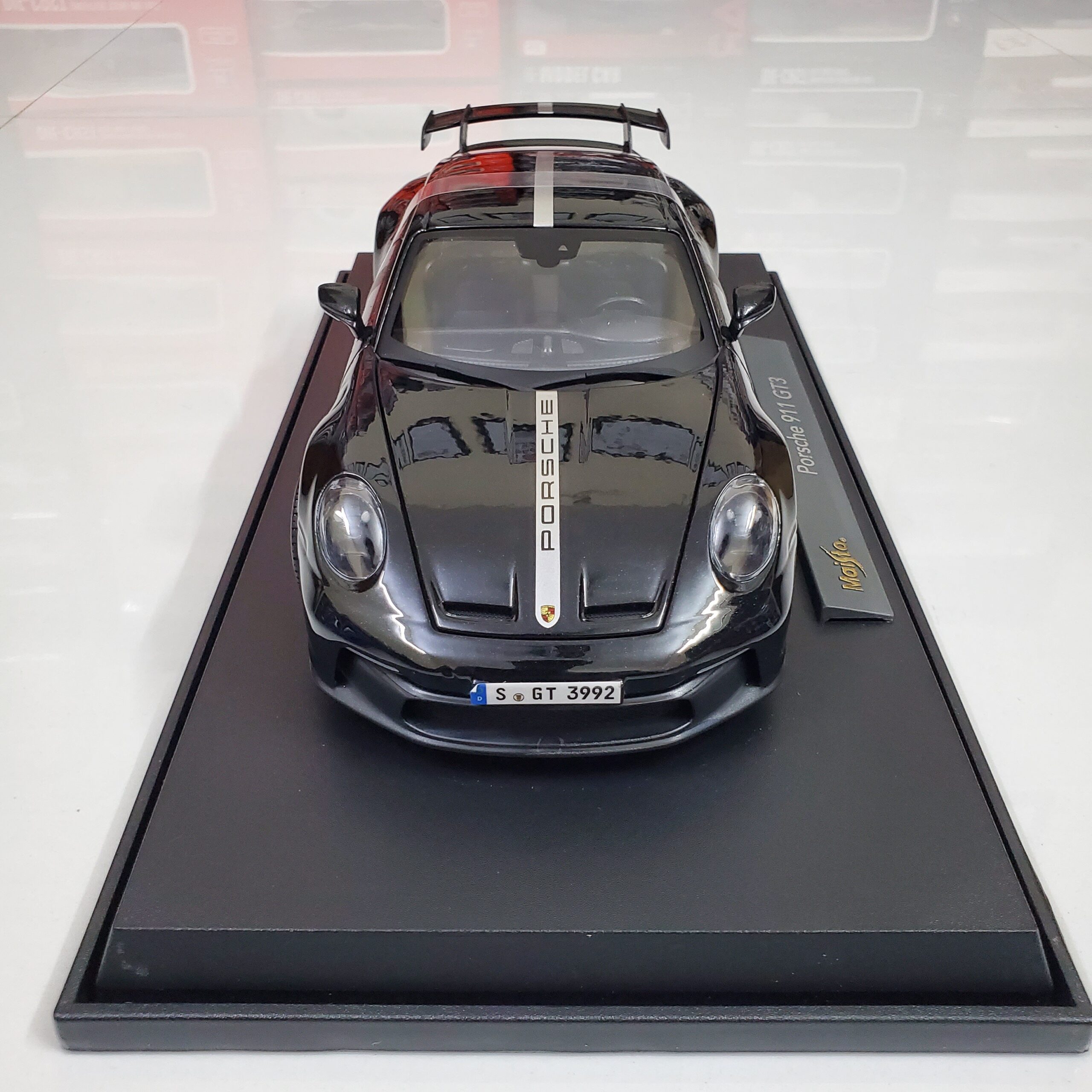 Porsche 911 GT3 1:18 Maisto Diecast Model Car – Collector’s Edition - Image 10