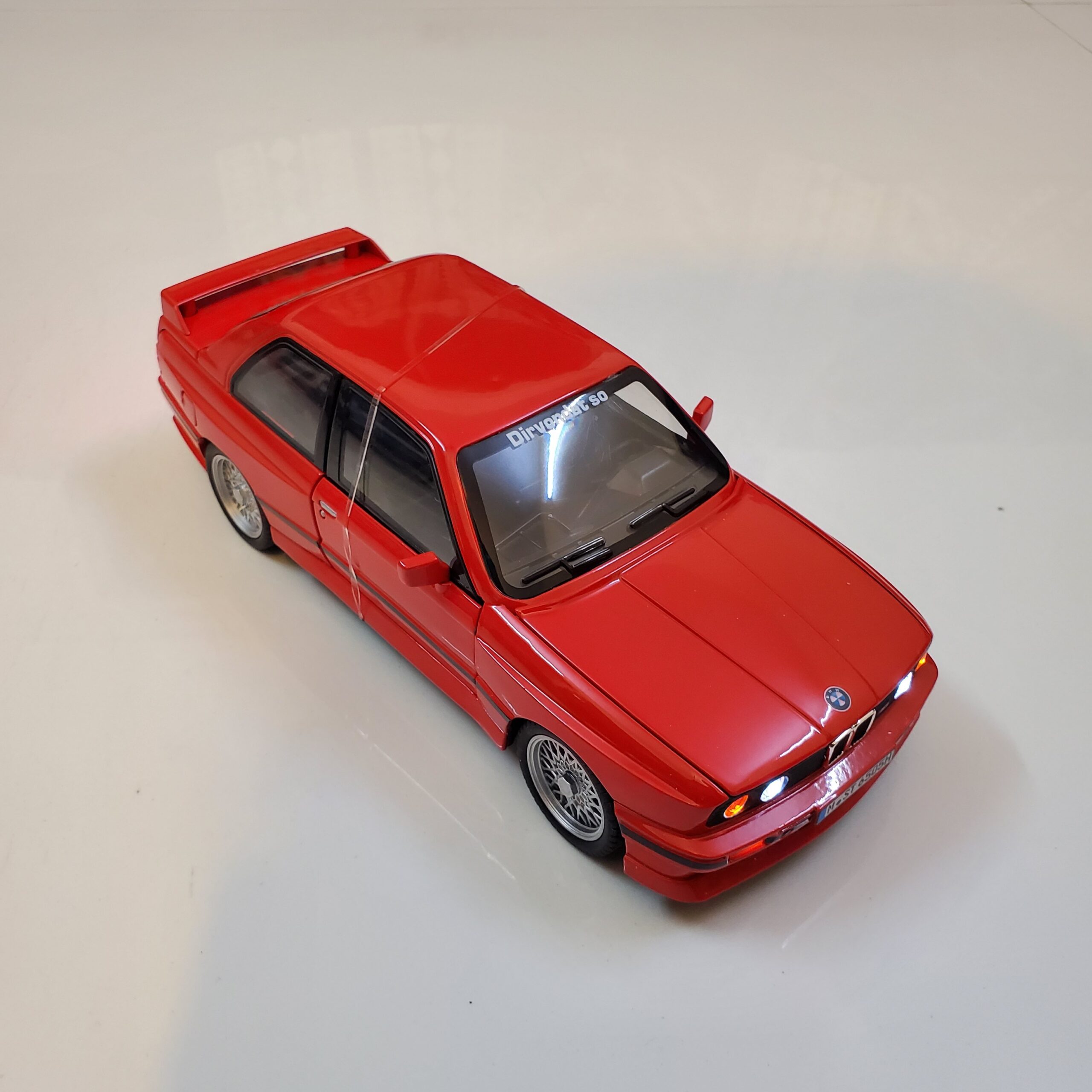 1:24 BMW M3 E30 - Image 4