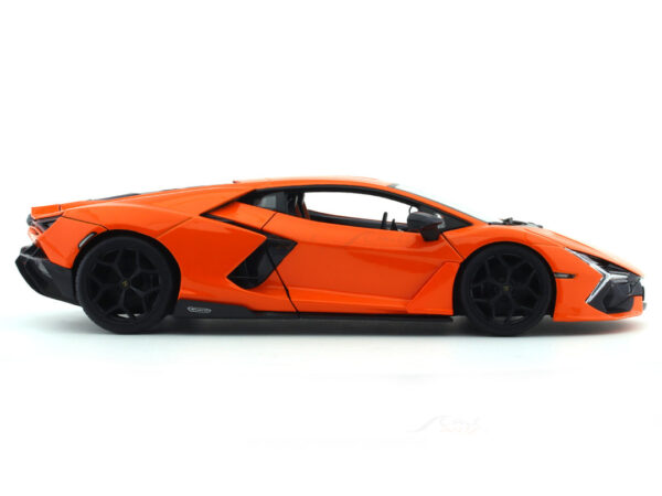 1:18 Lamborghini Revuelto - Maisto - Image 6