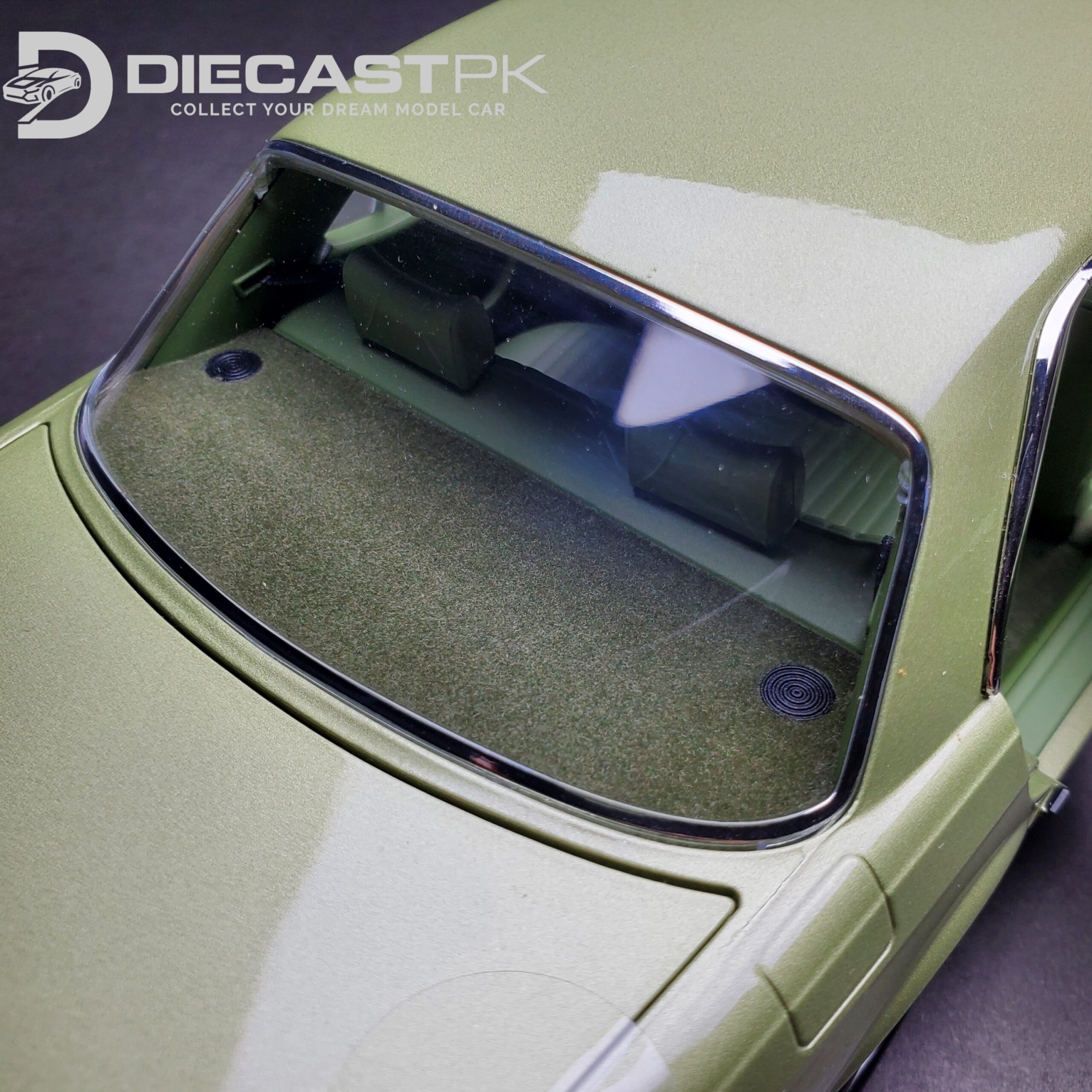 1:18 Mercedes-Benz 450 SEL (W116) | Norev - Image 14