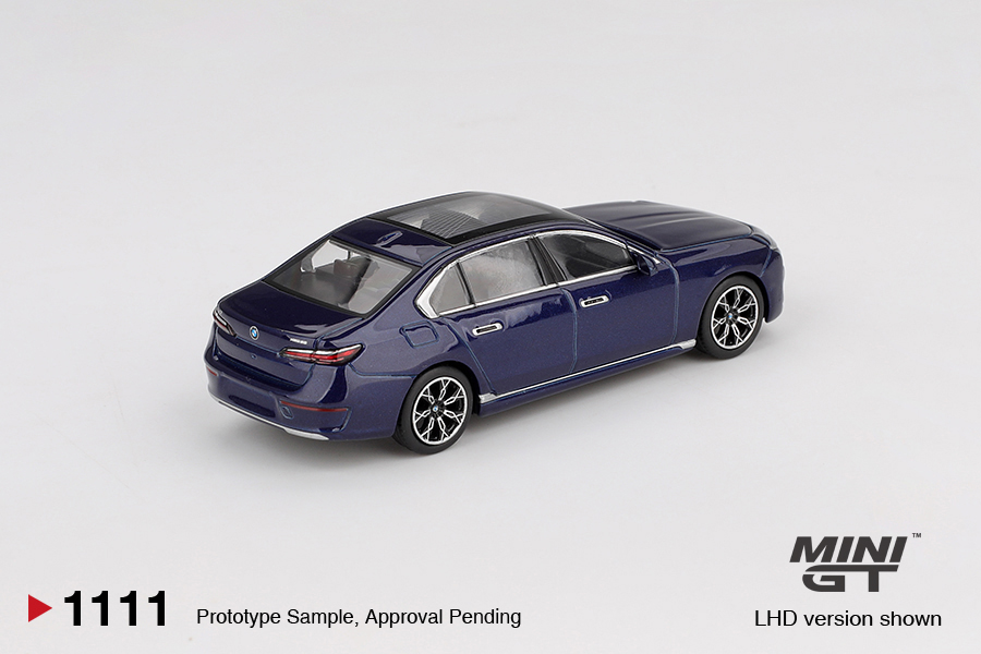 1:64 BMW i7 xDrive60 Tanzanite Blue Metallic | MINIGT #1111 - Image 3